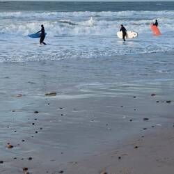 Der Ort hier ist Surferhotspot, als Cold Hawaii bekannt