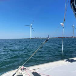 Die riesigen Windräder auf dem Flach