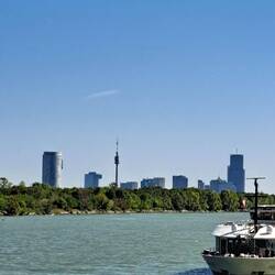 Nach 288 km erreichen wir Wien