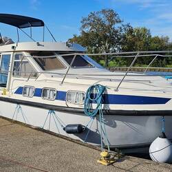 Tarpon 37. Our home for the next 7 days