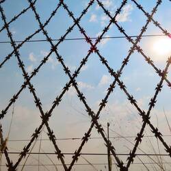 ...teilweise wie im Hochsicherheitstrakt