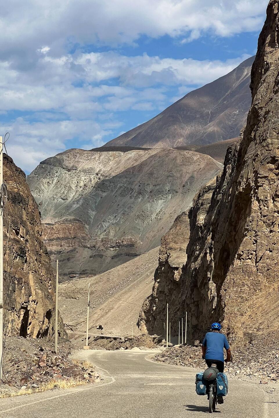 Rolling down to Chuquicara
