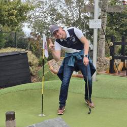 1 von 3 "Hole in One"🎉