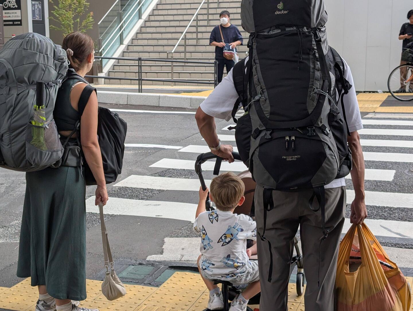 A family with a baby & toddler travelling!!