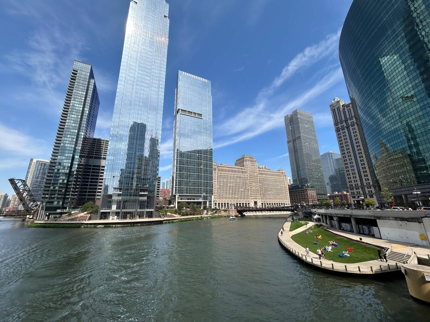 That's my hotel peeping through between the tall glass tower and the one to its (our) left