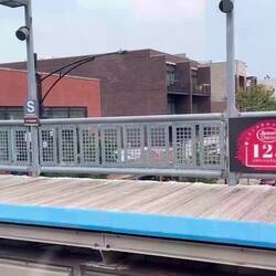 A look at some Chicagoan dwellings in the northern suburbs... Spanish chatter included