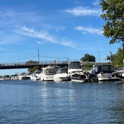 Coming into Sylvan Beach. Holy cow, so many boats!