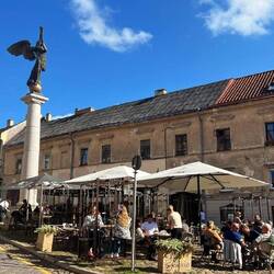Überall tolle Plätze zum spielen, essen, trinken