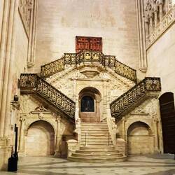 Como se hicieron estas obras maestras, faltó una persona para dimensionar el tamaño de esto