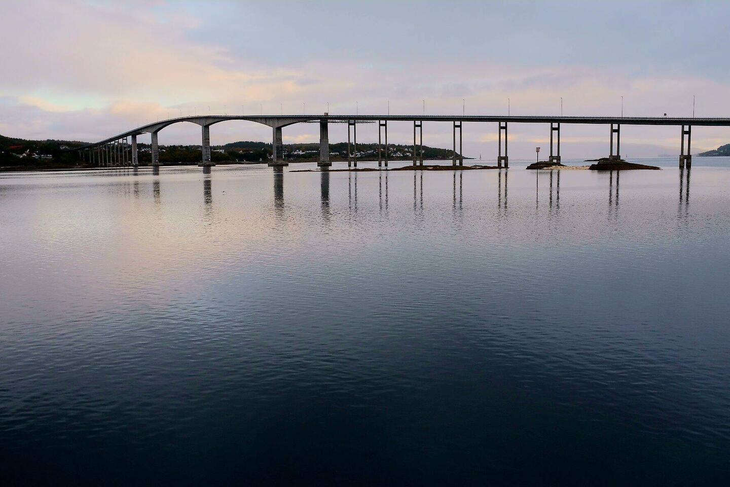 Die Gisund-Brücke, 1250 Meter lang und damit eine der längsten Pfeilerbrücken Europas
