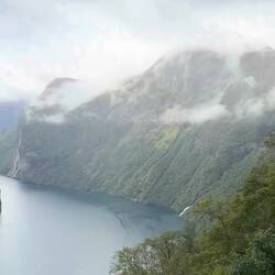 Video of the fjord and Geiranger