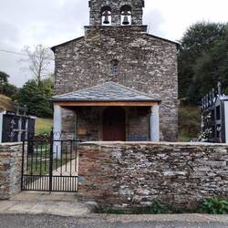 Kleine Dorfkapelle in Montán