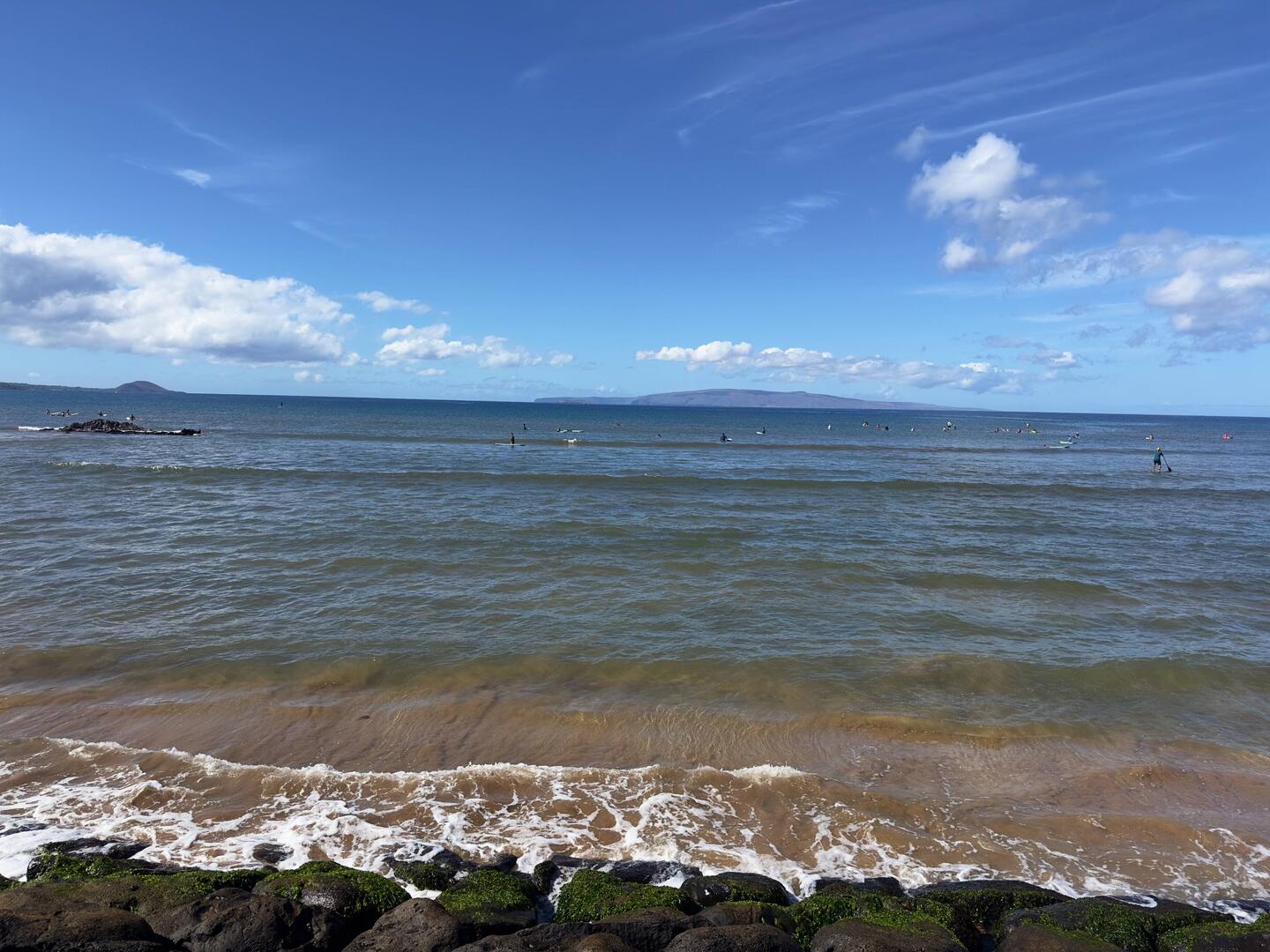 Views of the Maui Channel with Kaho‘olawe on the right and Molokini on the left.