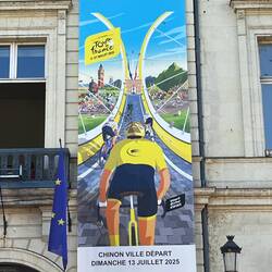 Chinon had a Tour de France start this summer!!!