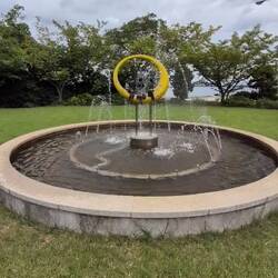 Springbrunnen am Meer