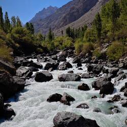 Tosende Gewalten ... und jetzt ist Trockenzeit