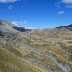 Kig ned i Salso Moreno dalen oppe fra Col de Fourches