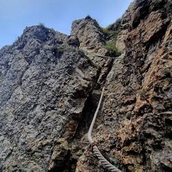 ... und wieder rauf!