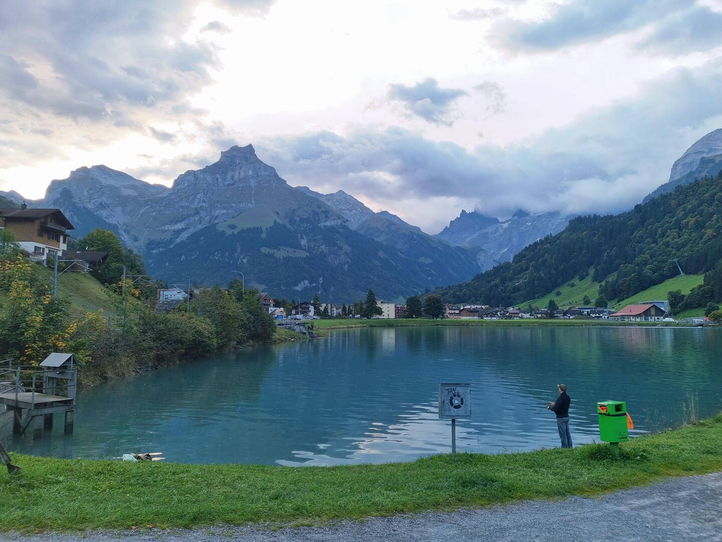 Der Eugenisee am frühen Morgen.