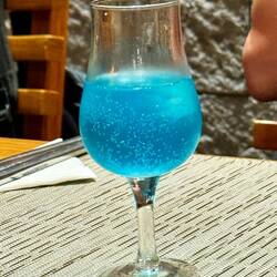 Chris macht sich danach schnell mit einem COVID 19 unglücklich 😁