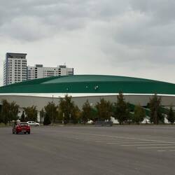 Many types of stadiums and arenas