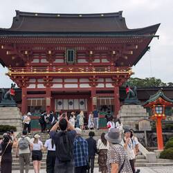 Fushimi Inardi Shinto Shrine