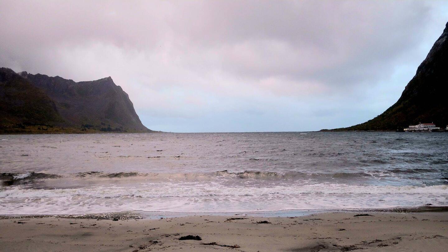 Erster Halt am Ersfjorden, mit einem schönen Badestrand