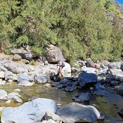 Jacques poursuit sa route vers la cascade Fouquet
