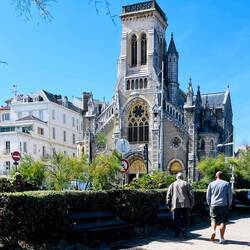 La catedral y el mar, símbolos de Biarritz.