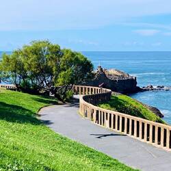 Vibrante cultura, playas doradas y aire fresco.