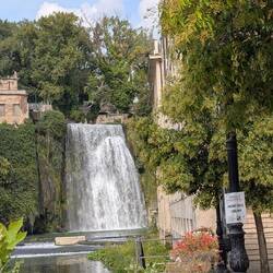Isola del Liri: Der Wasserfall mitten in der Stadt
