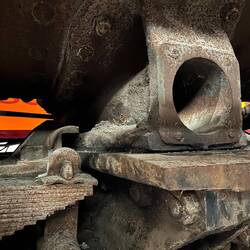 Articulated steam locomotive boiler support