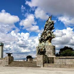 Monumento a la Victoria del 5 de Mayo.