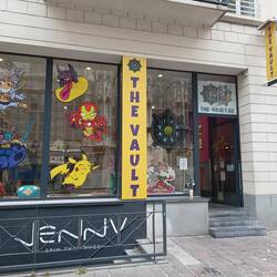 Aktionsfiguren, Spiele und Sammelkarten etc.