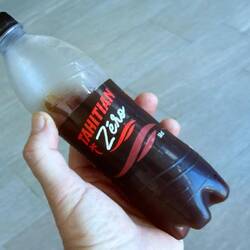 Aber es gibt auch ein paar lokale Produkte...Tahitian Zero.