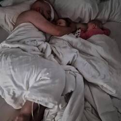 Kuscheln am Morgen vertreibt Kummer und Sorgen
