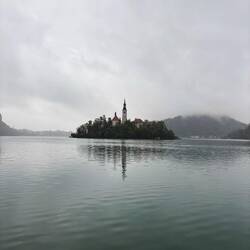 Bleder See mit Insel