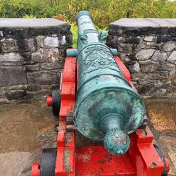 Large cannon pointed at Lake Champlain