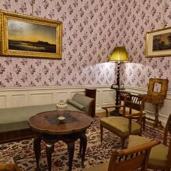 De roze kamer voor de nanny.