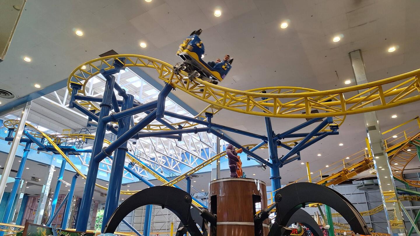 Die grösste Indoor-Achterbahn Kanadas