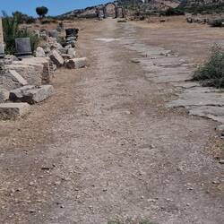 Die römische Prachtstraße.