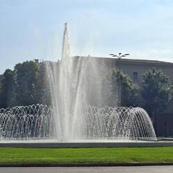 Lovely fountain at Piazza Della Repubblica