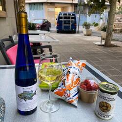 My pre-dinner snack from the supermercado.