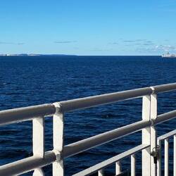 Die Kreidefelsen von Rügen in Sicht