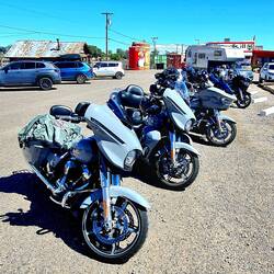 Miet Harley's von West nach Ost