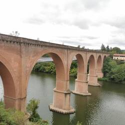 Alte Brücke über dem Tarn