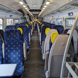 Recht bequem aber auch sehr eng. Heißt ja nicht umsonst England...