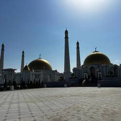 The first president's mausoleum and mosque