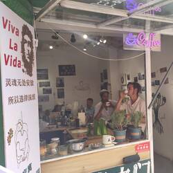 We manage to find a good coffee!