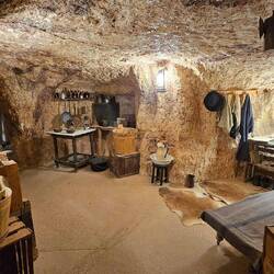 Alter "Dugout"